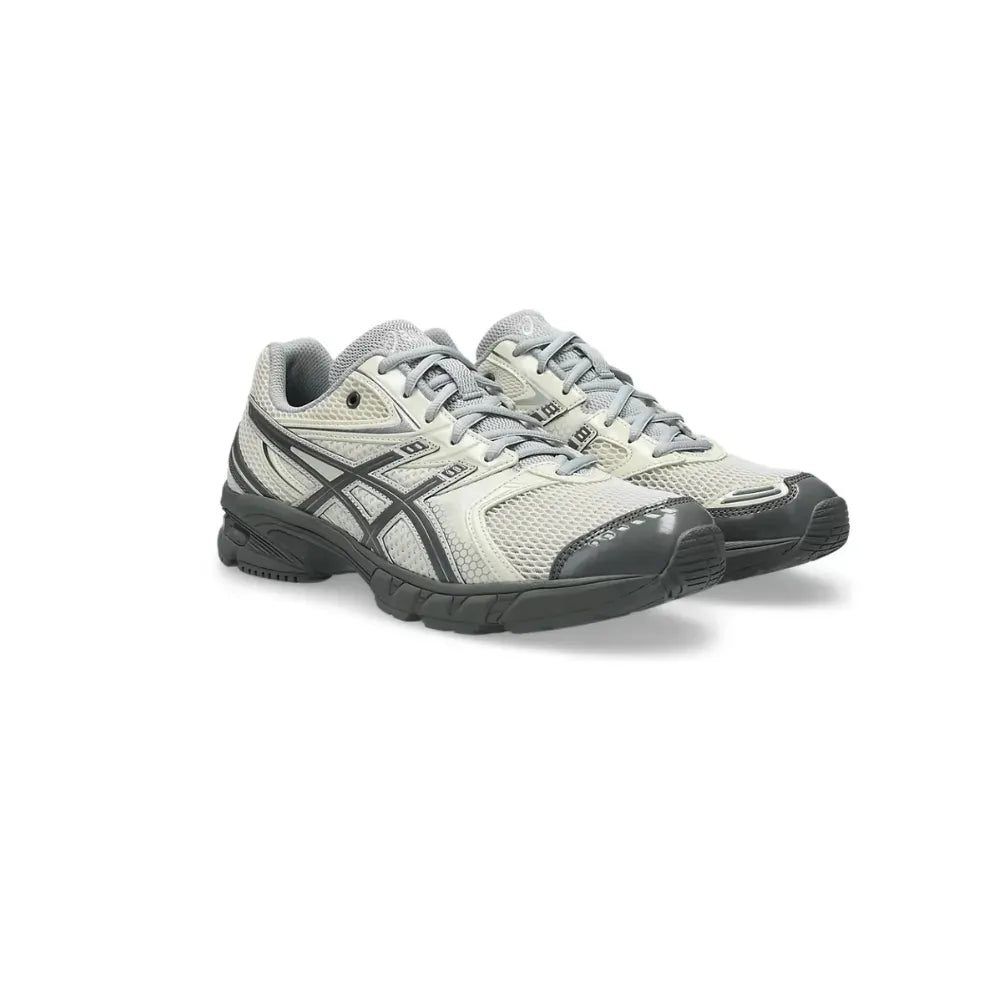 ASICS GEL-DS Trainer 14 White Clay Grey sneakers front angled view