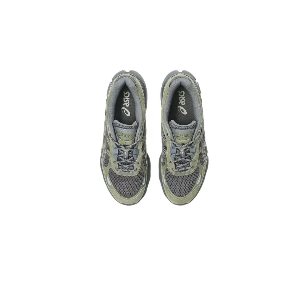 Heel view of ASICS GEL-NYC 2.0 in Graphite Grey / Loden Green
