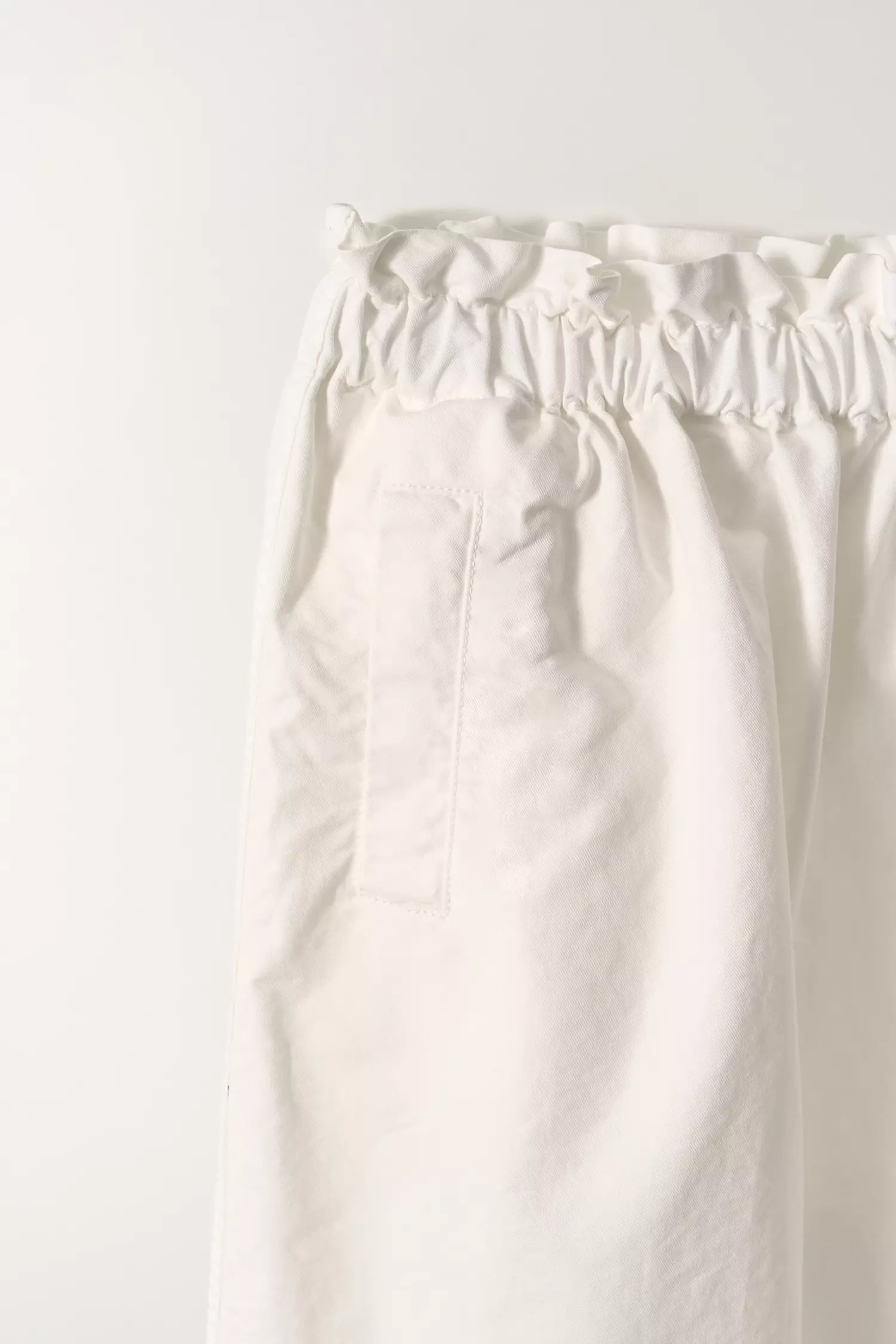 Nothing Written Shirring Band Cotton Skirt White side detail