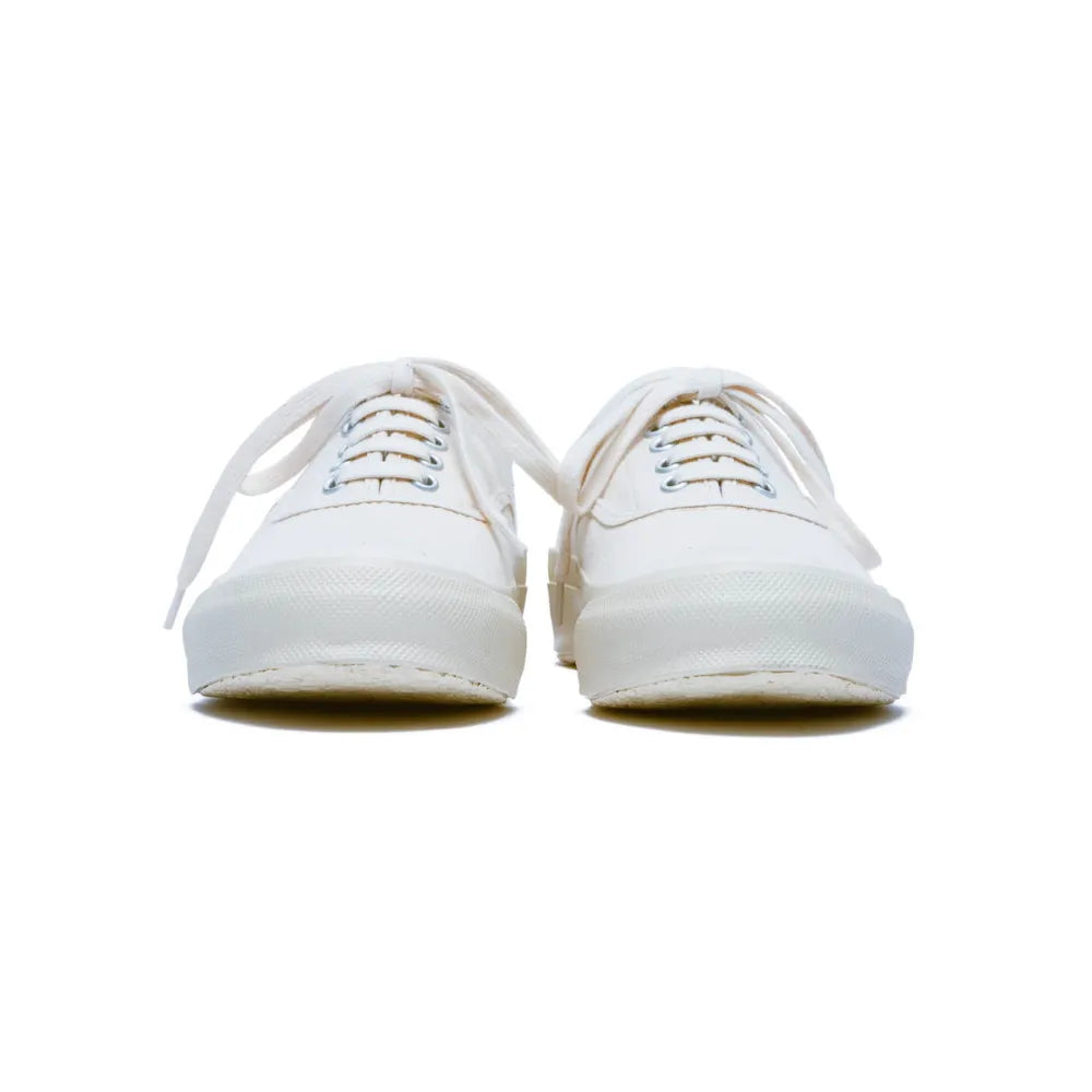 Front view of Doek Oxford sneaker in Ecru