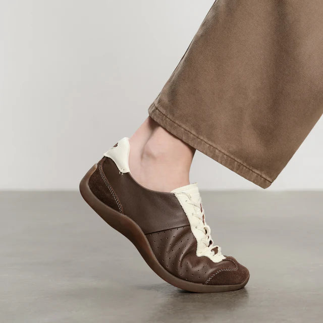 Foot Industry GAT Ballet Brown Antique White sneakers on feet