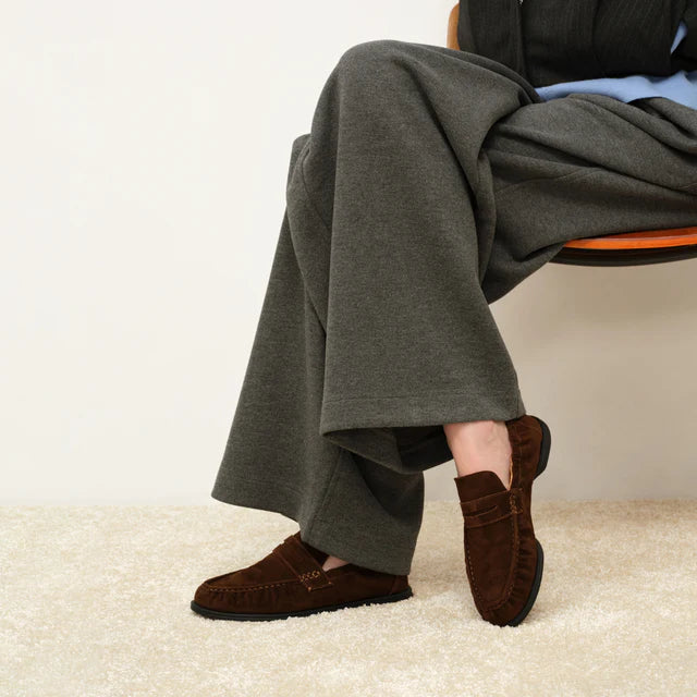 Foot Industry The Easy Loafer Demitasse suede loafers on feet