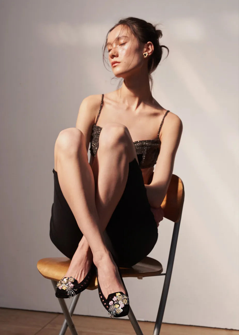 Model wearing shoes with Heavenly Jelly Totzpping 11687 Pink