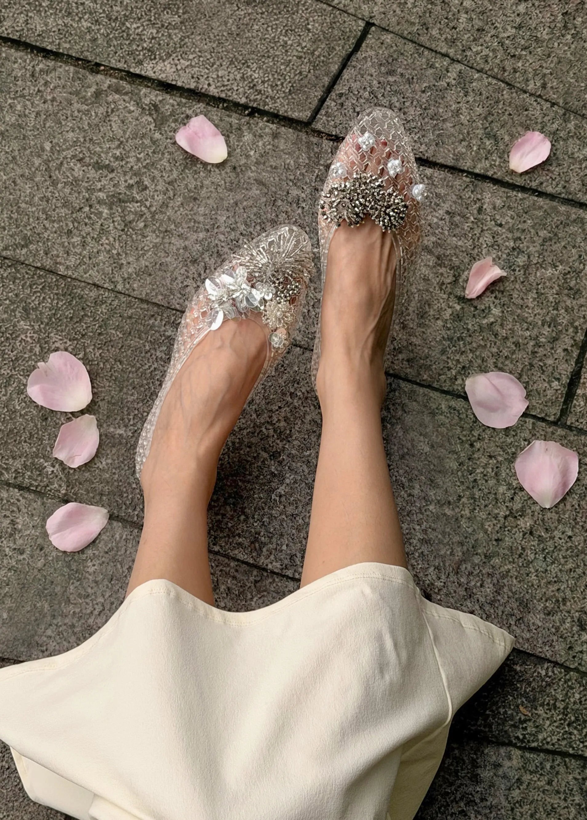 Model wearing Heavenly Jelly Totzpping 11692 White on shoes