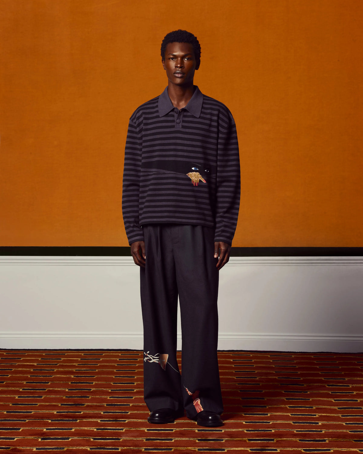 House Of Errors Knitted Peeping Rugby Grey Black worn by model