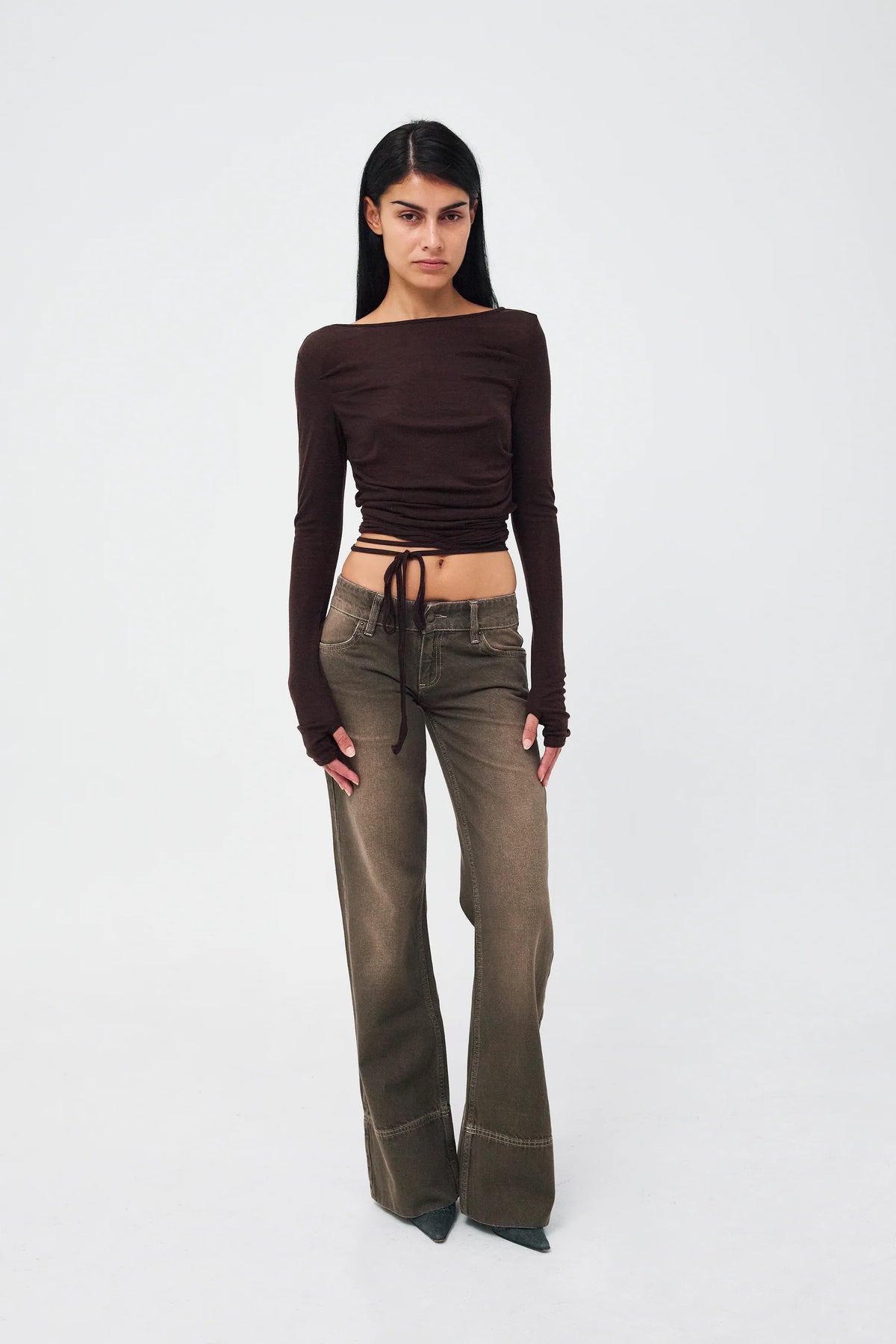 Kernemilk Karli Jeans in Dusty Green worn
