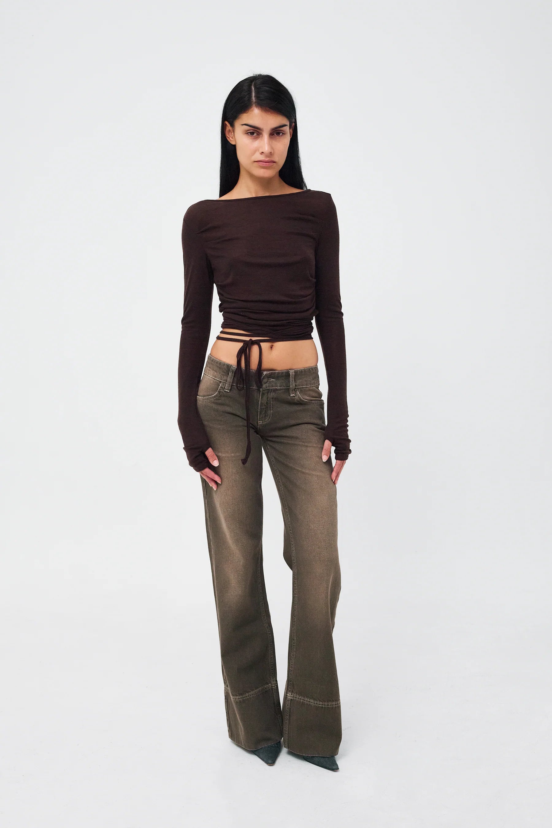 Kernemilk Karli Jeans in Dusty Green worn