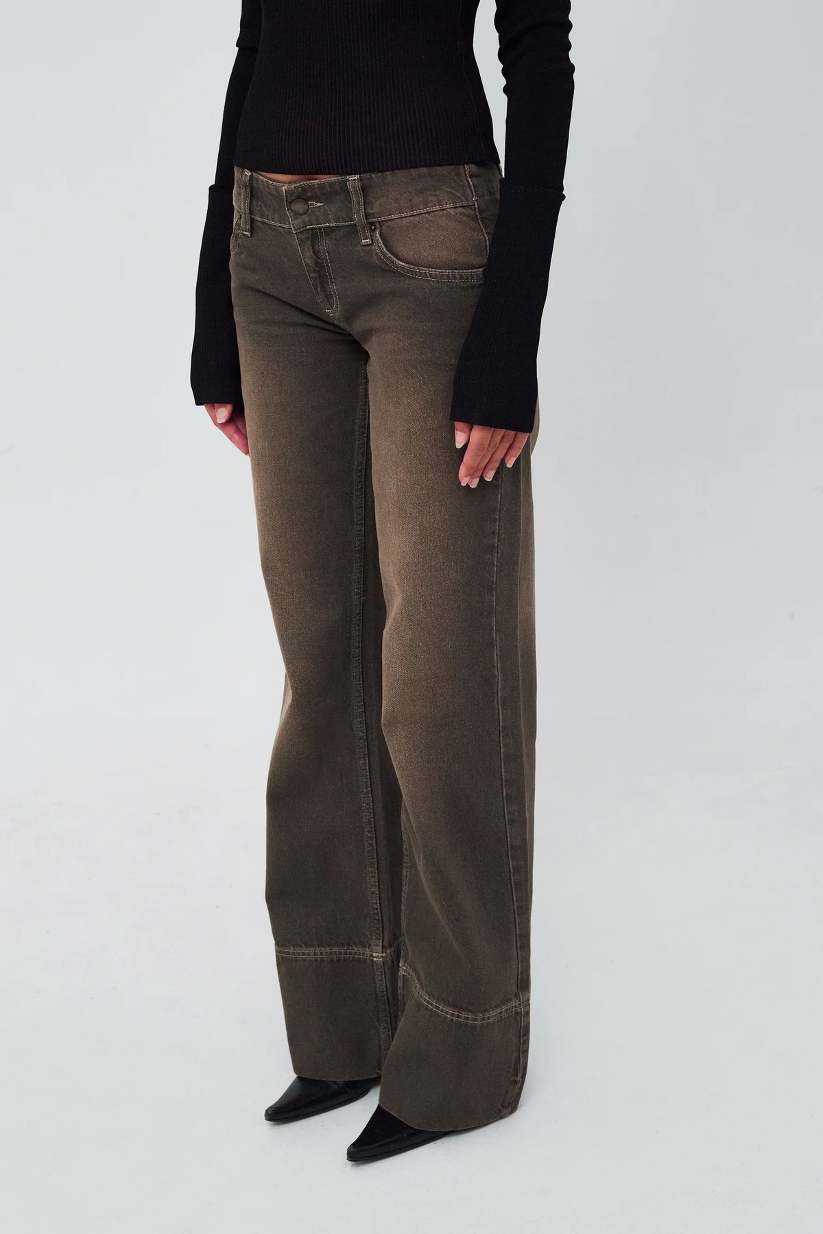 Side view of Kernemilk Karli Jeans in Dusty Green worn