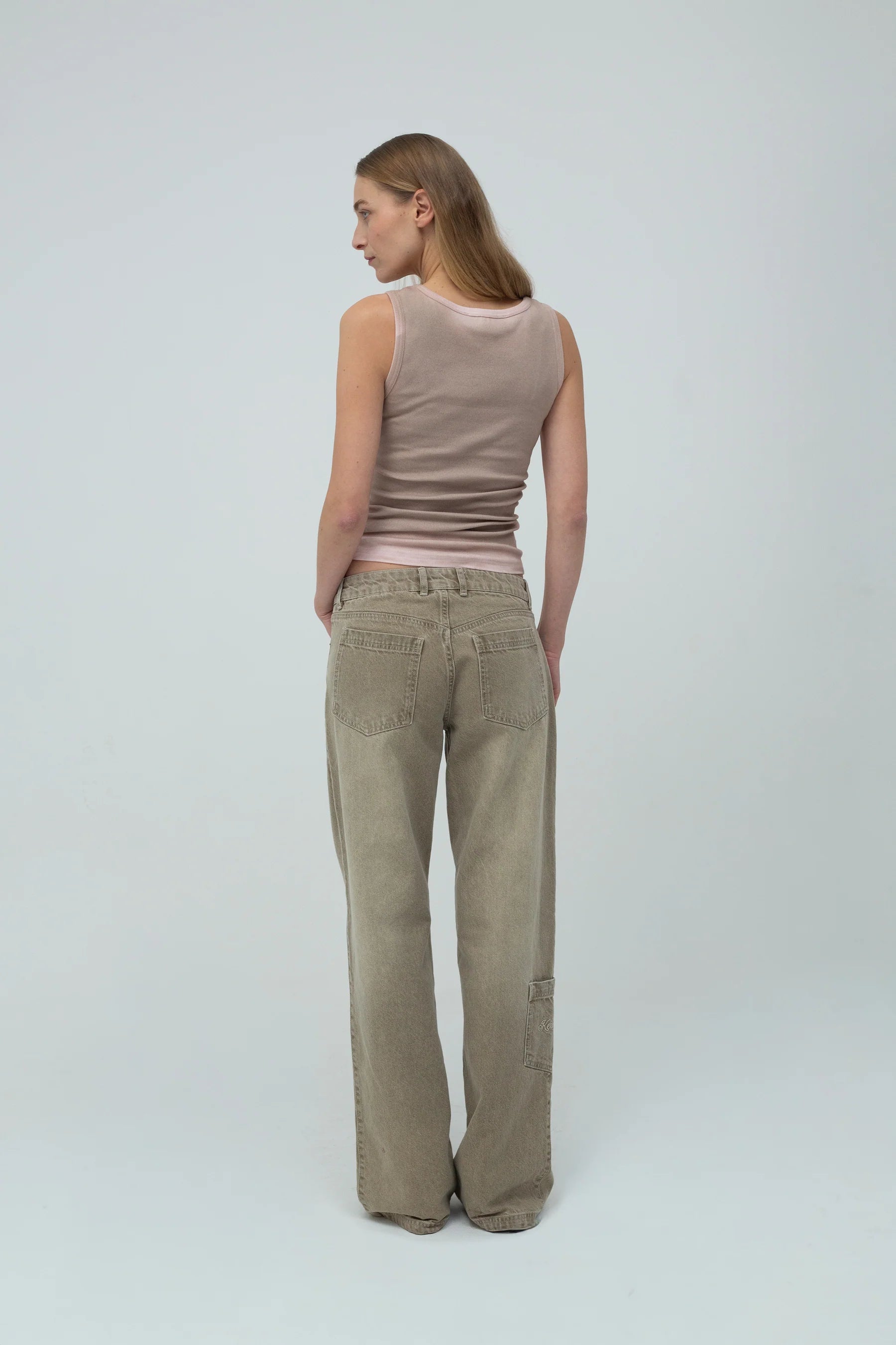 Kernemilk Lua tank top light pink sand back view fitted sleeveless top