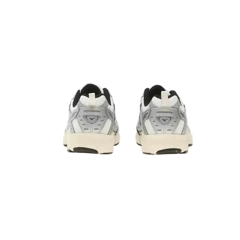 Mizuno Running MXR White Iron Gate heel view