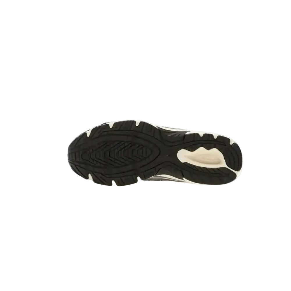 Mizuno Running MXR White Iron Gate outsole view