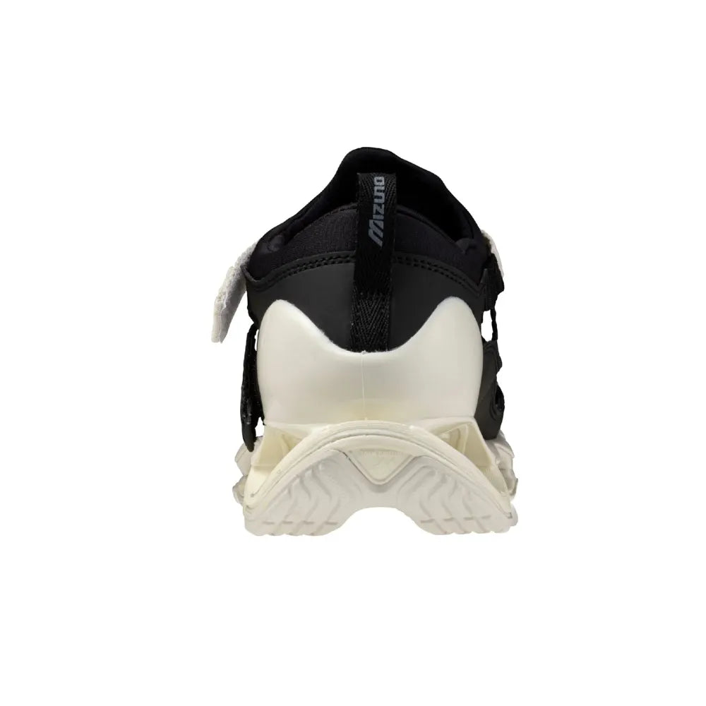 Rear view of Mizuno Wave Prophecy Strap Black Snow White