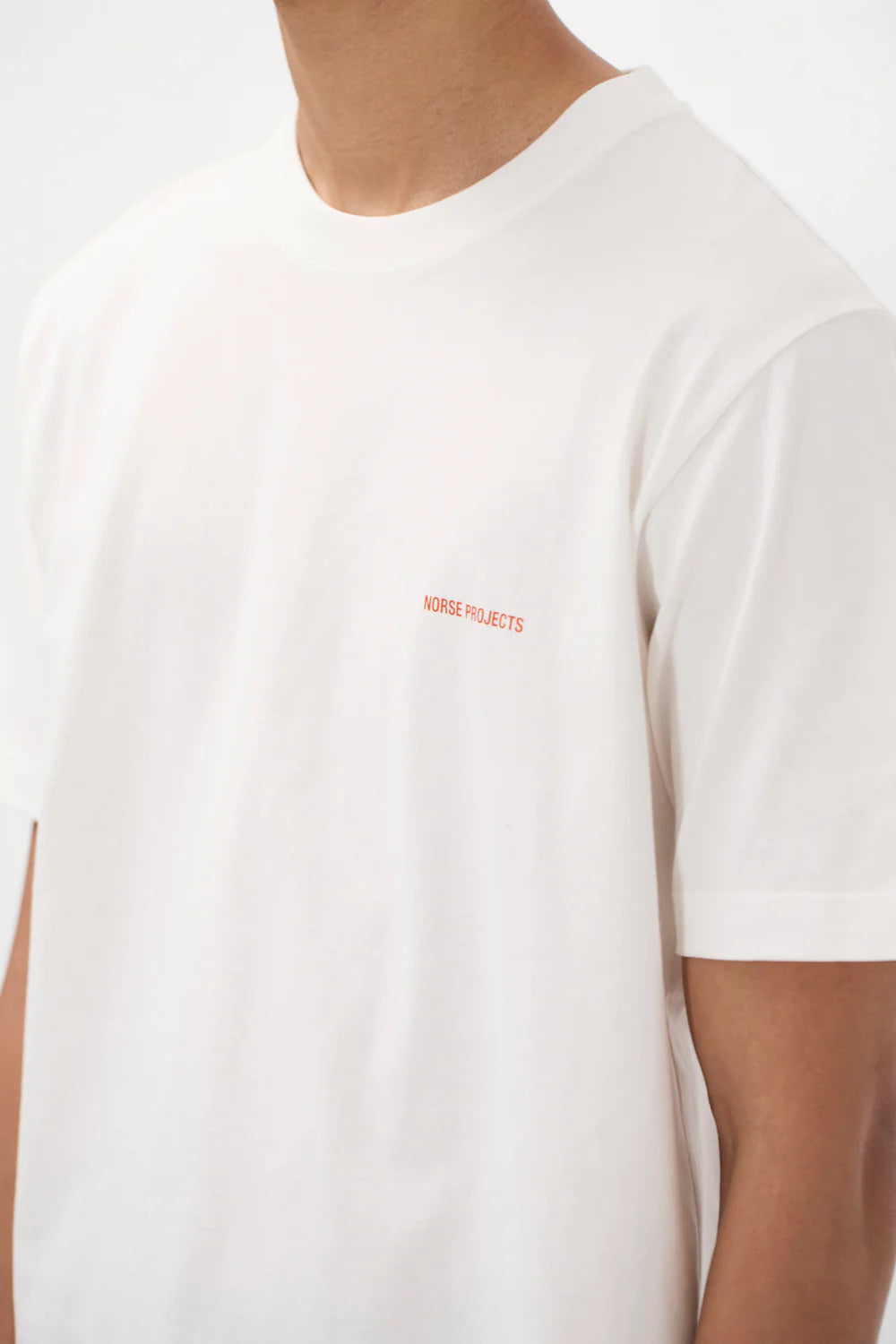 Logo print detail Norse Projects Dyrehaven white organic t-shirt