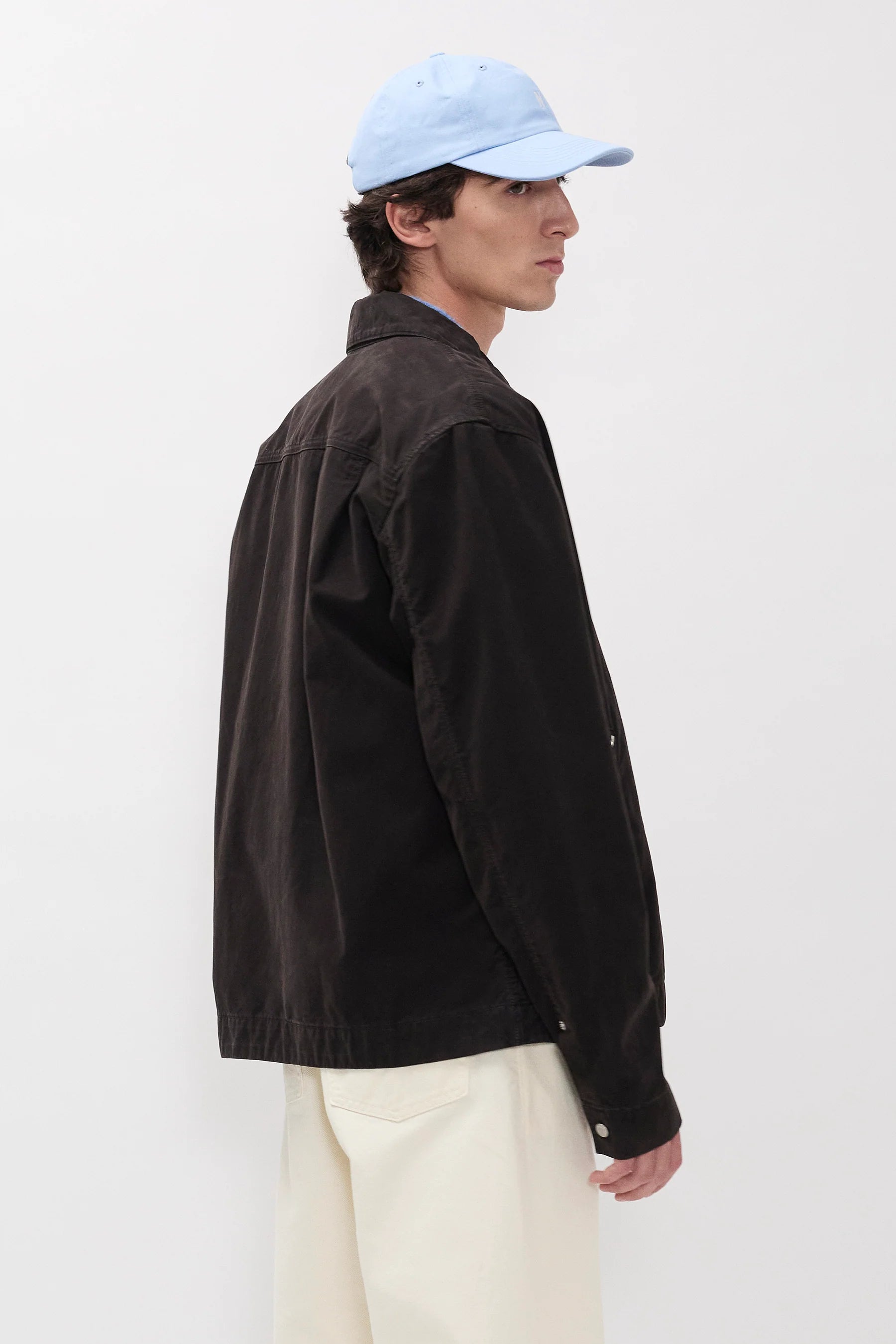 Side view Norse Projects Raabjerg canvas jacket black on model
