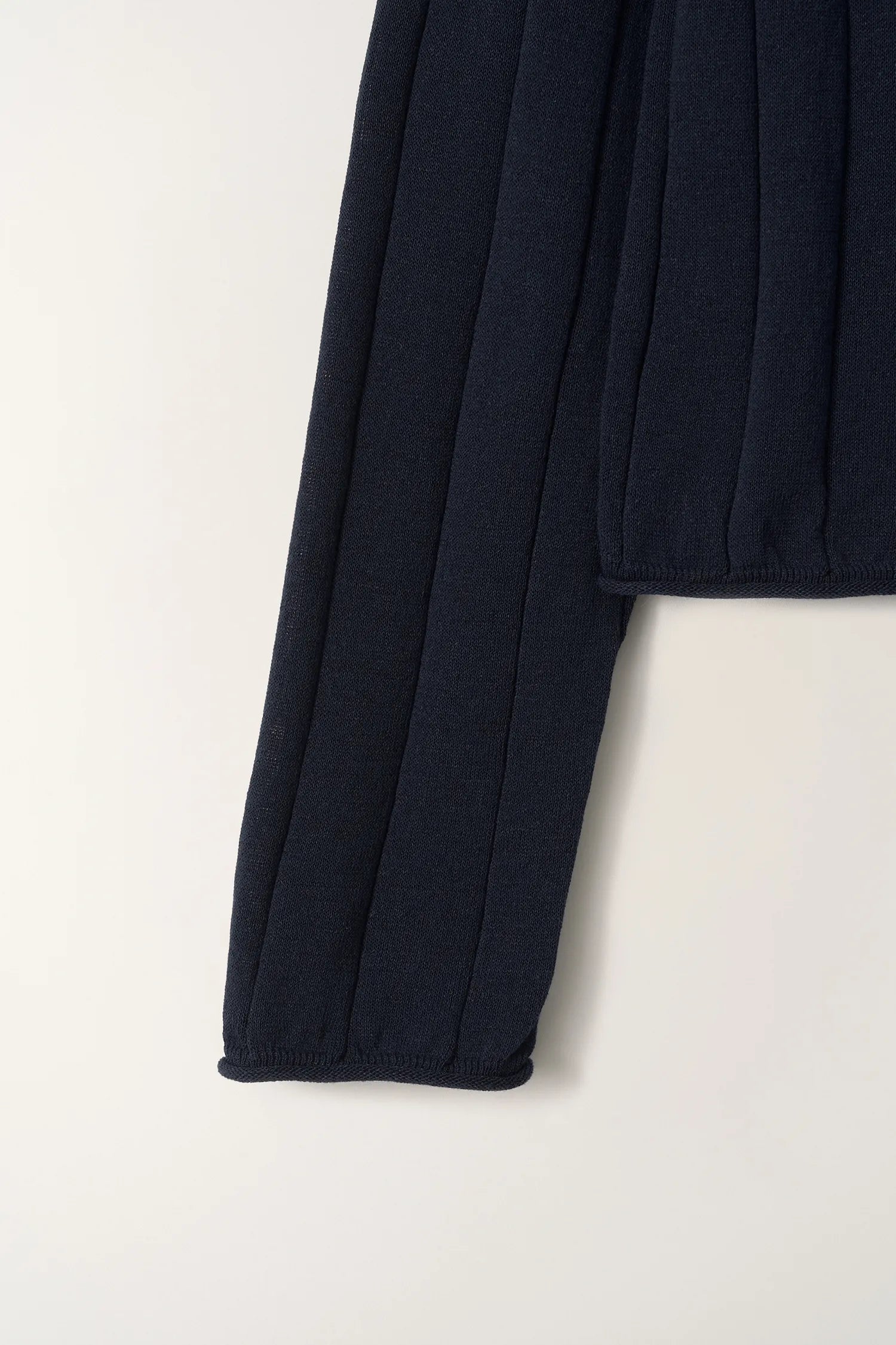 Nothing Written Nave Paper Knit Cardigan Navy sleeve detail
