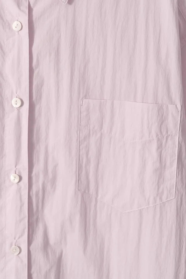 Pocket detail of NOTHING WRITTEN Sunné Shirt in Light Pink