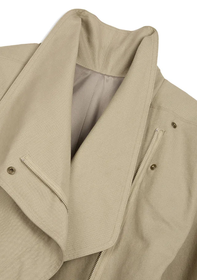 Collar detail of OPENYY Drop Collar Half-Trench Jacket in Beige