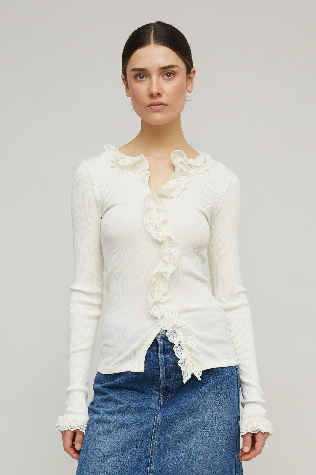 OpéraSPORT Cecilia Seamless Cardigan in Pistine worn