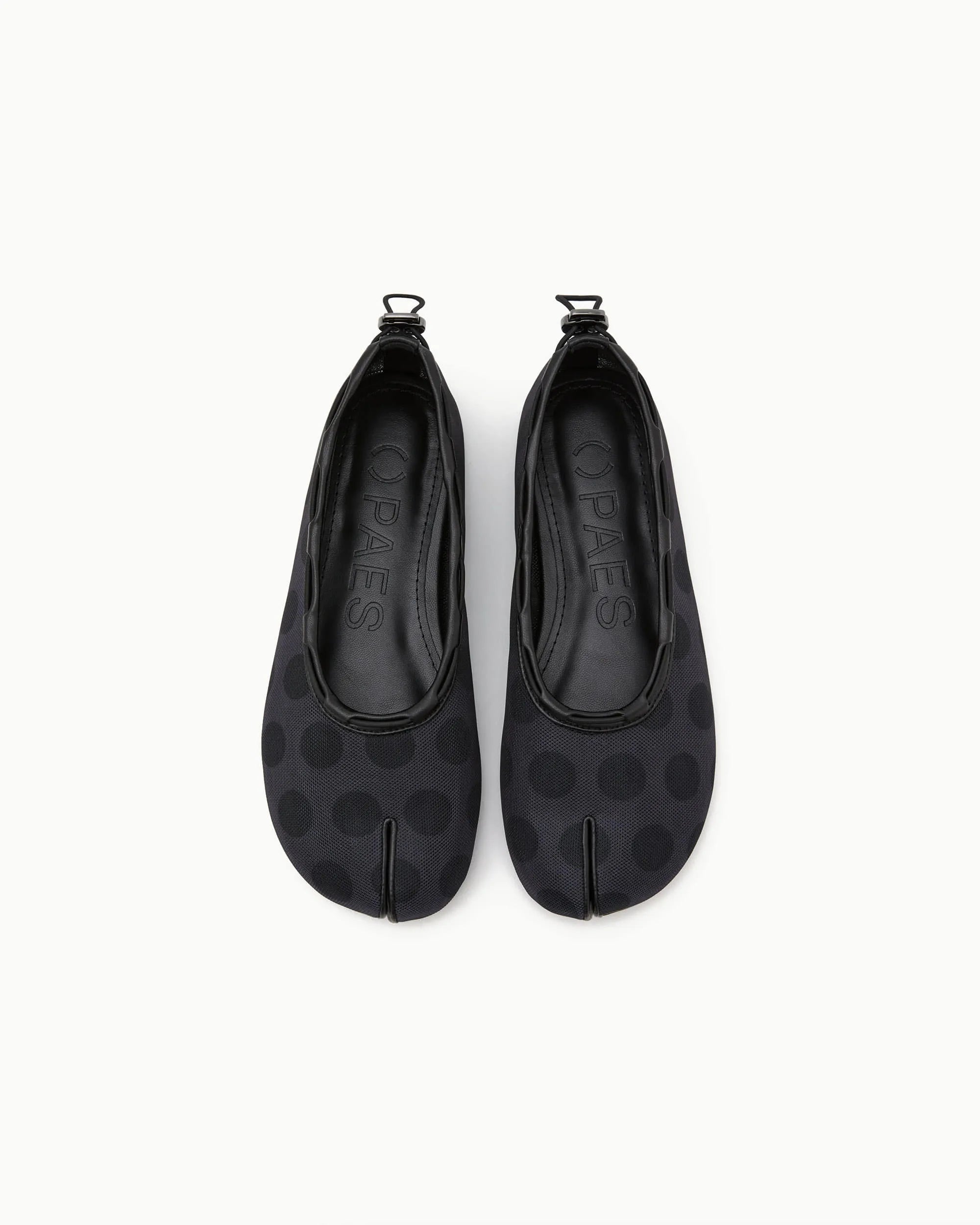 Top view PAES mesh air string flat dot black breathable flat shoes