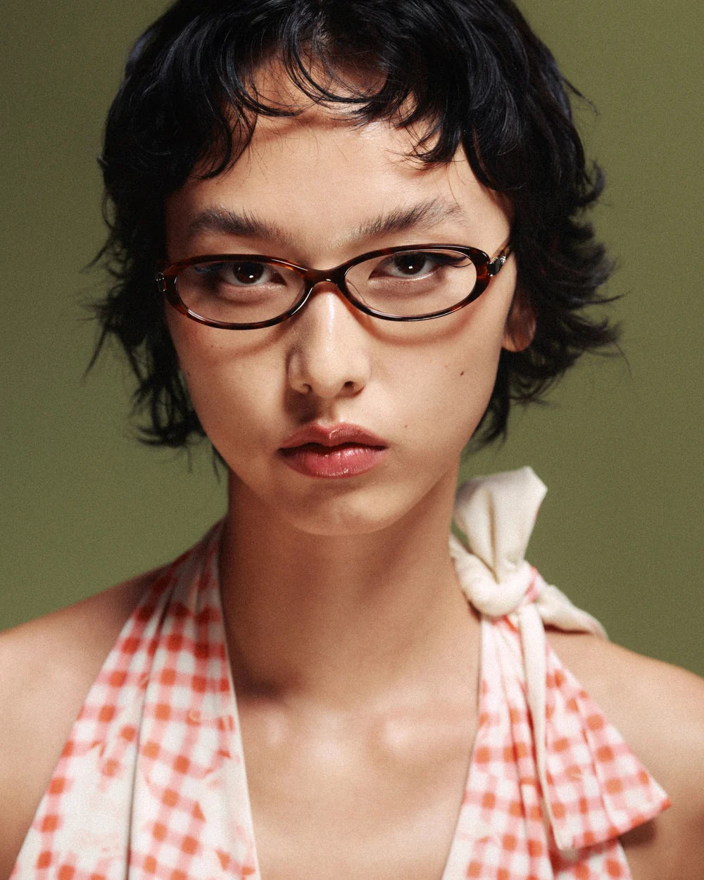 Pixie Sunglasses Tortoise Clear worn by model
