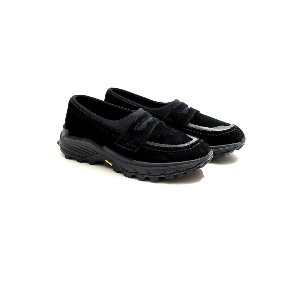 PLAYGROUND PG DISH Black slip-on loafers