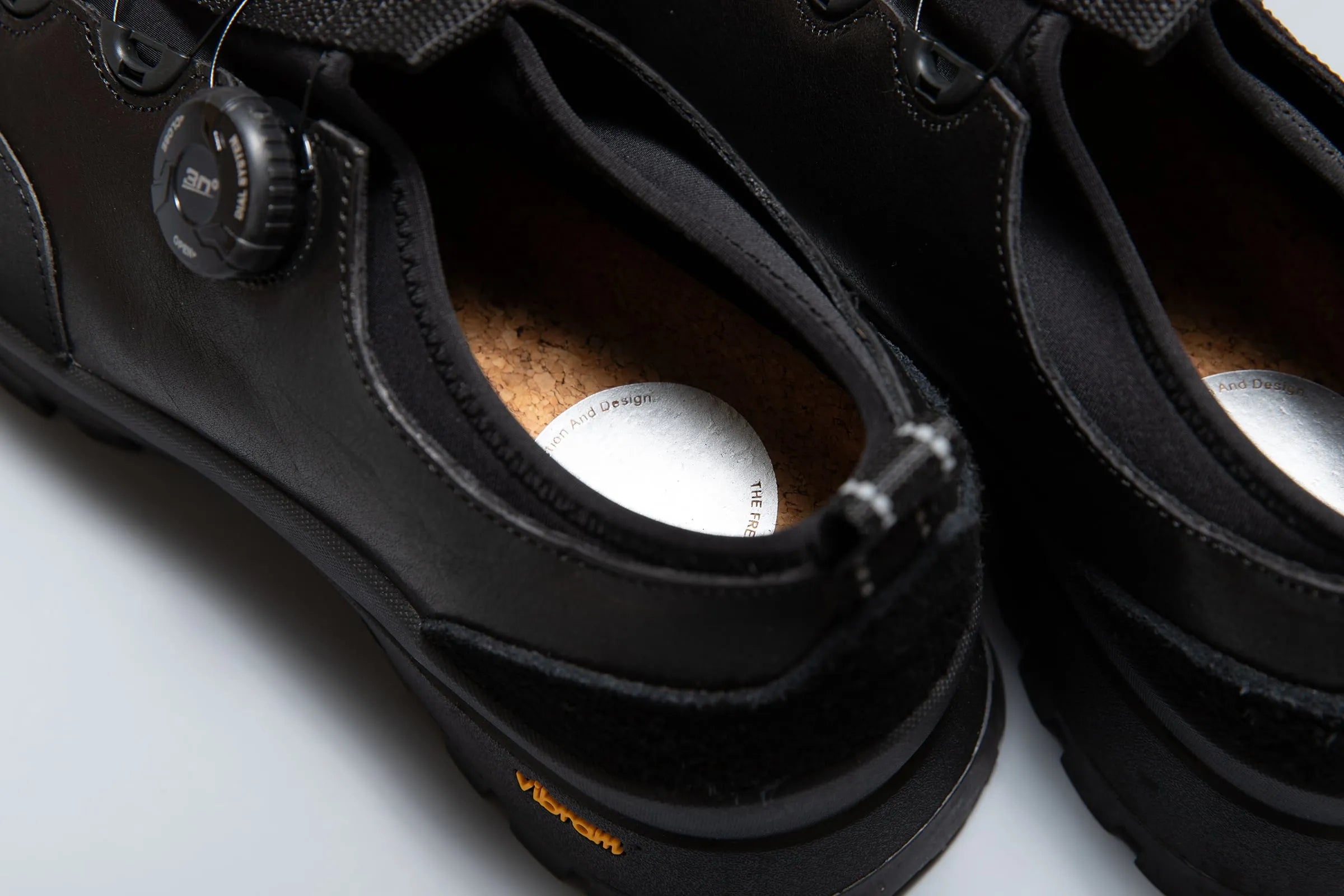 PLAYGROUND PG Oliver Black heel detail