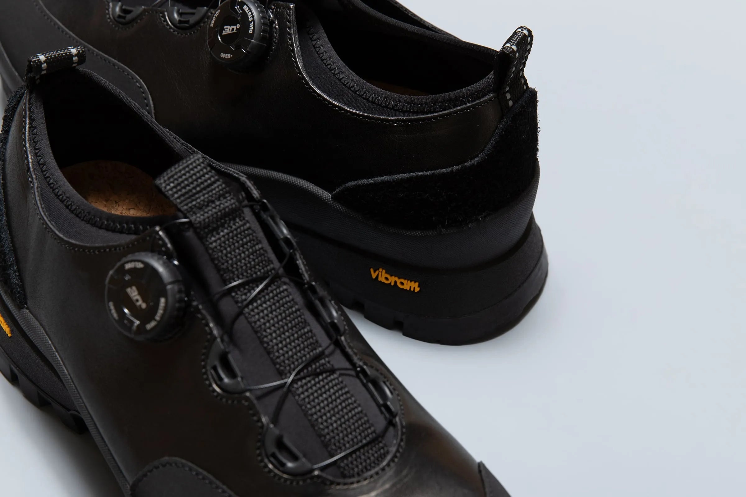 PLAYGROUND PG Oliver Black upper detail