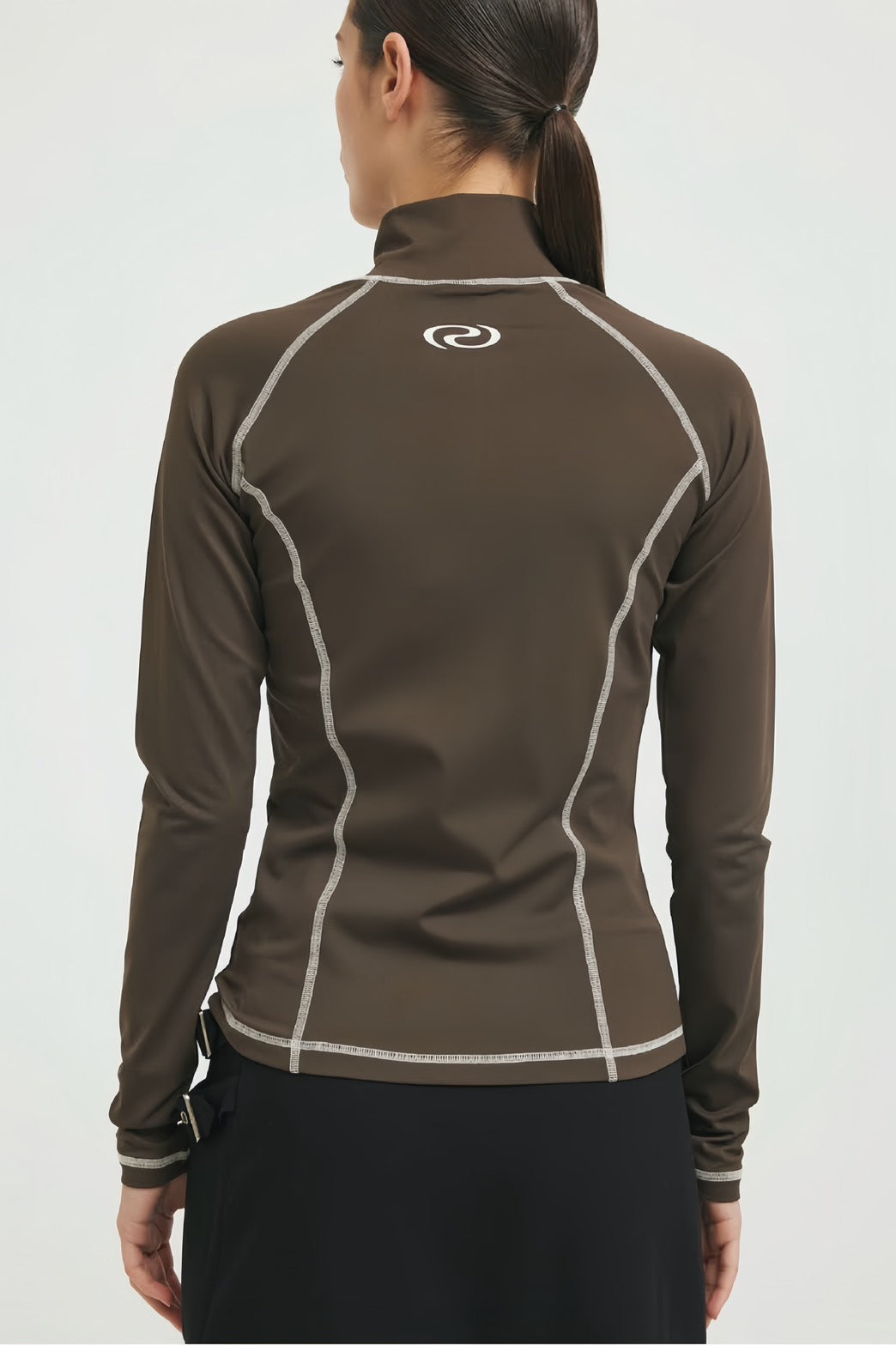 Back view of model wearing Résumé AlbertRS Blouse Carbon