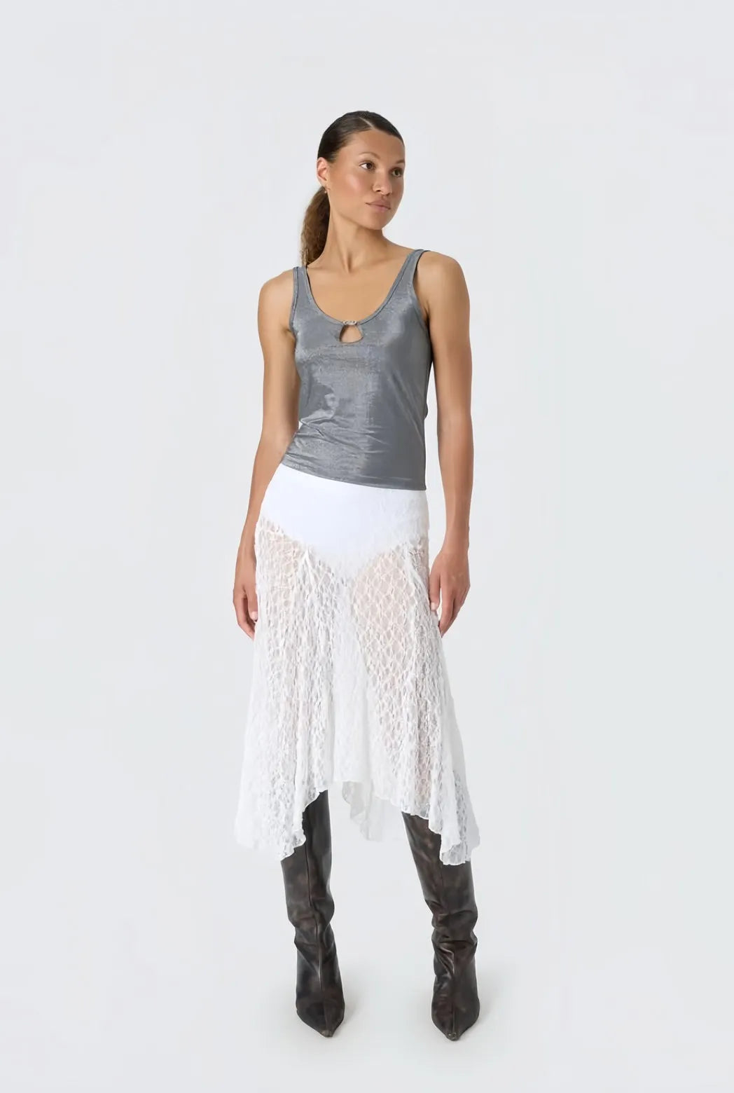 Model wearing Resume MoonRS Top in Silver