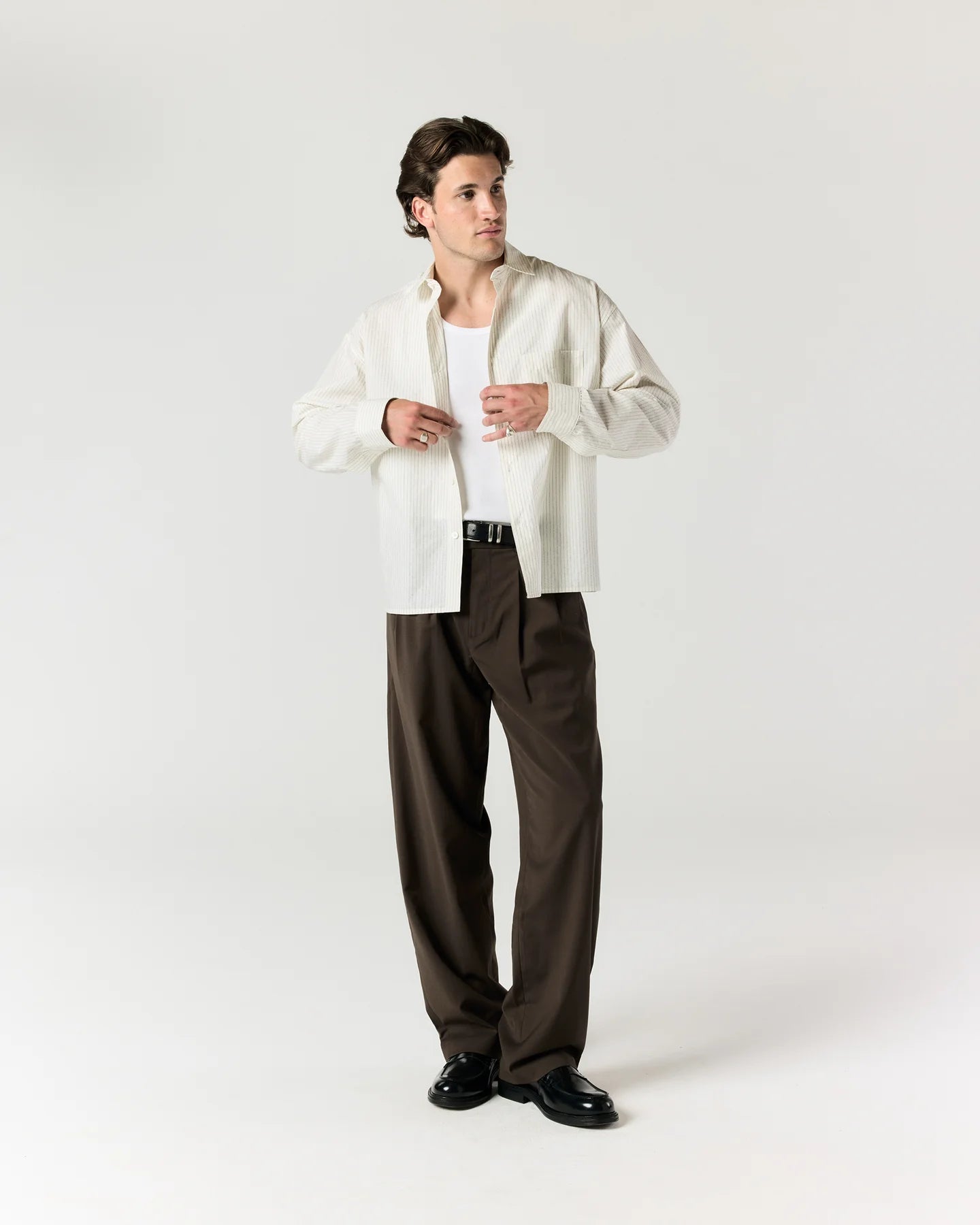 Full outfit styling with RONNING Everyday Shirt in Cream Stripe