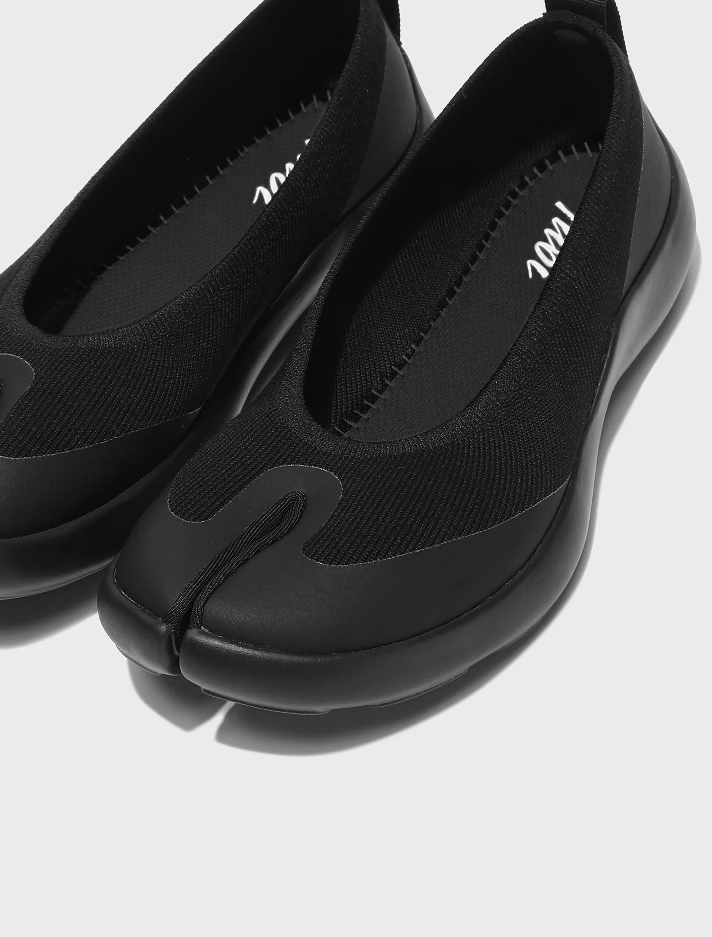 Tabi Ballerina Black top angle view