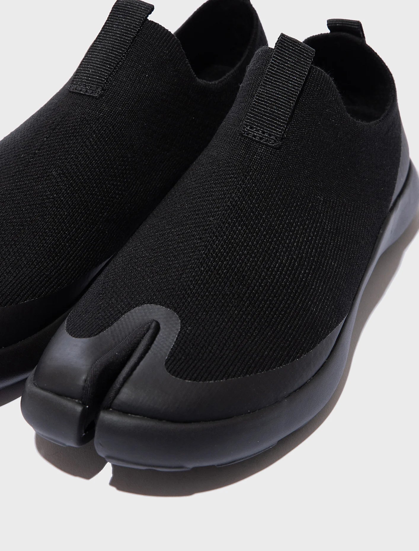 Tabi Shoe Black by Tabi split toe front detail modern design