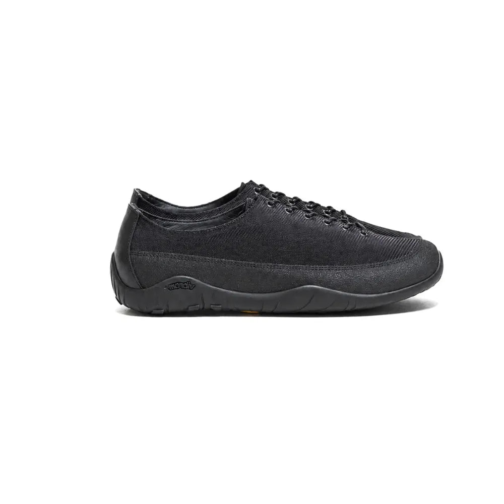 Tarvas Wanderer in Black Cordura
