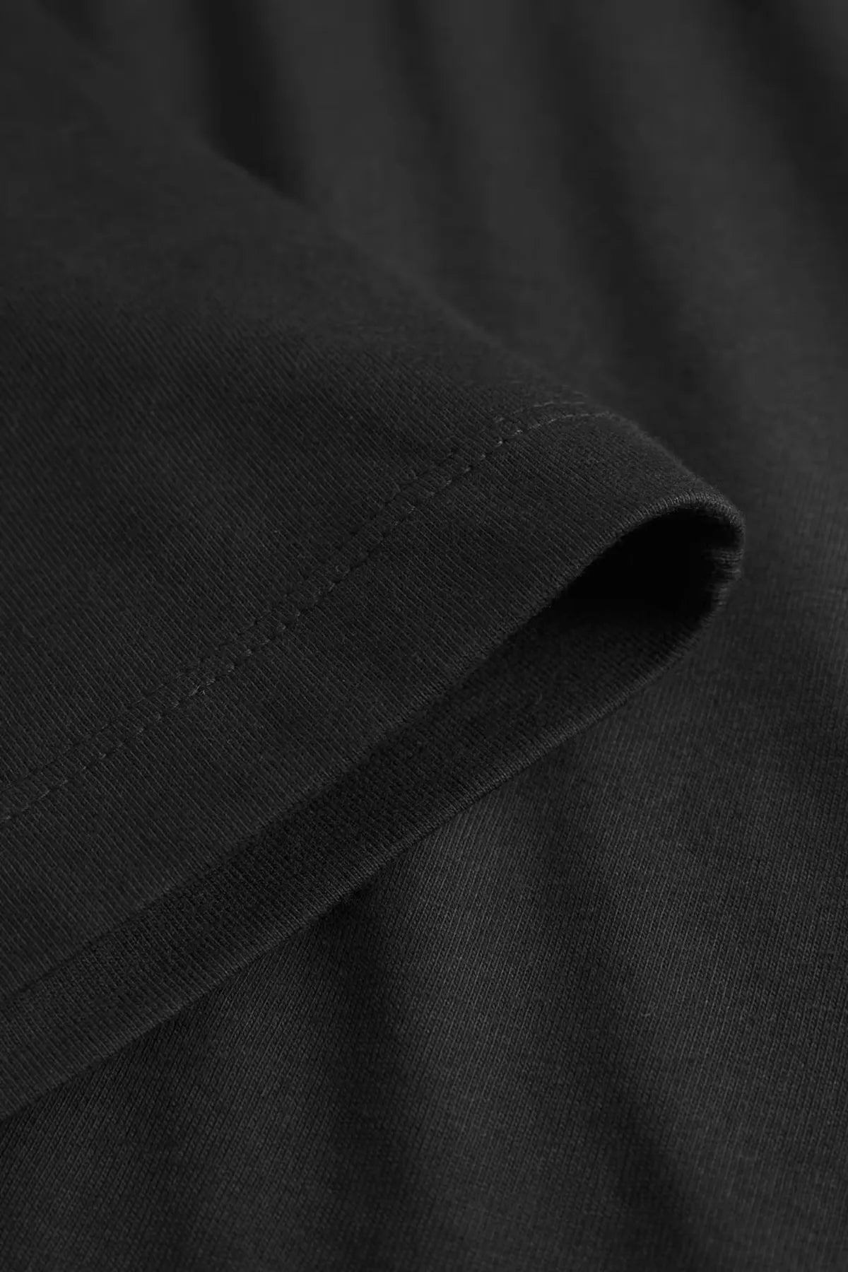 Wood Wood Ace T-Shirt Black Beauty sleeve detail