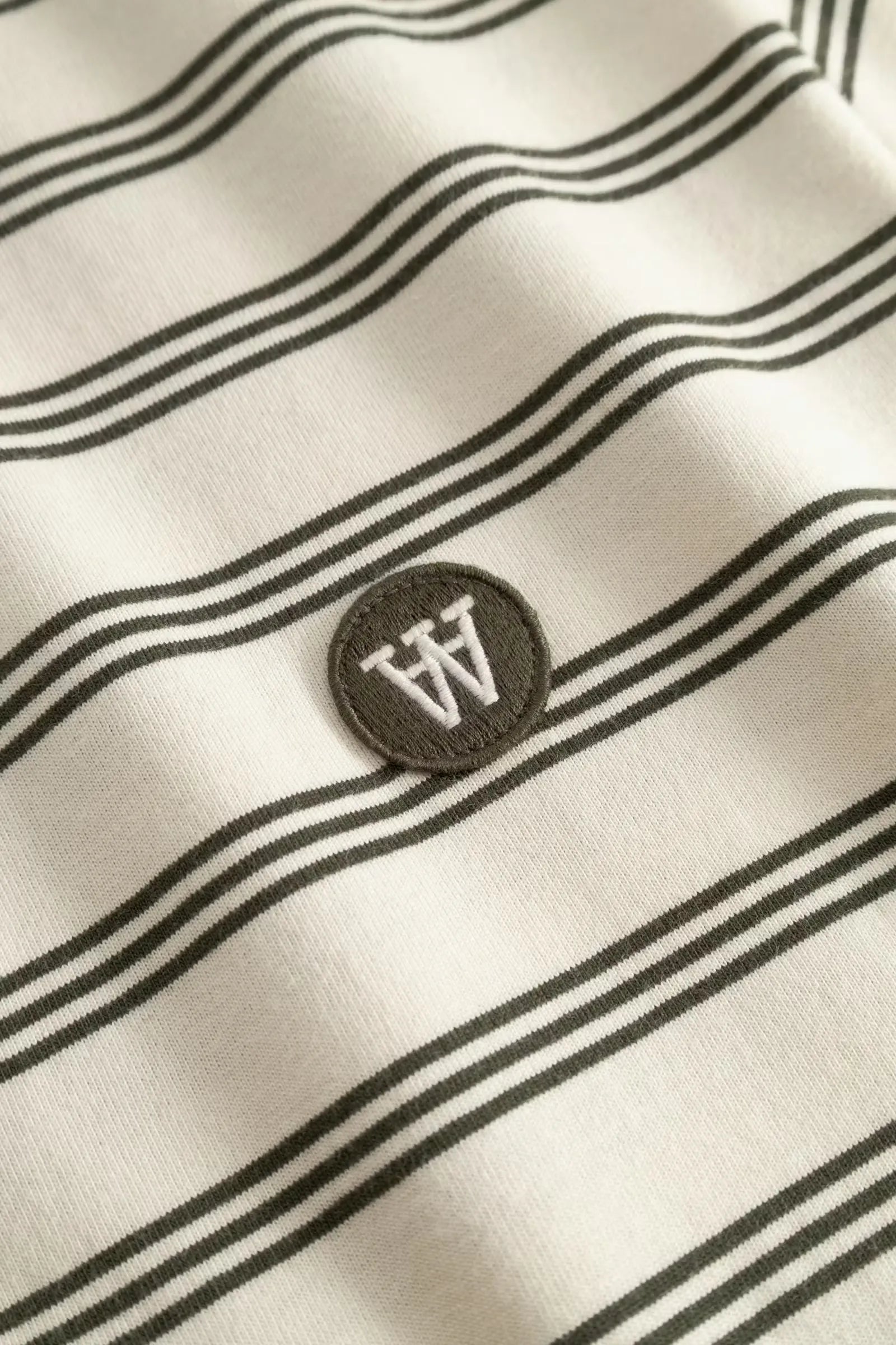 Wood Wood Colton Poloshirt Silver Birch Stripe chest logo detail