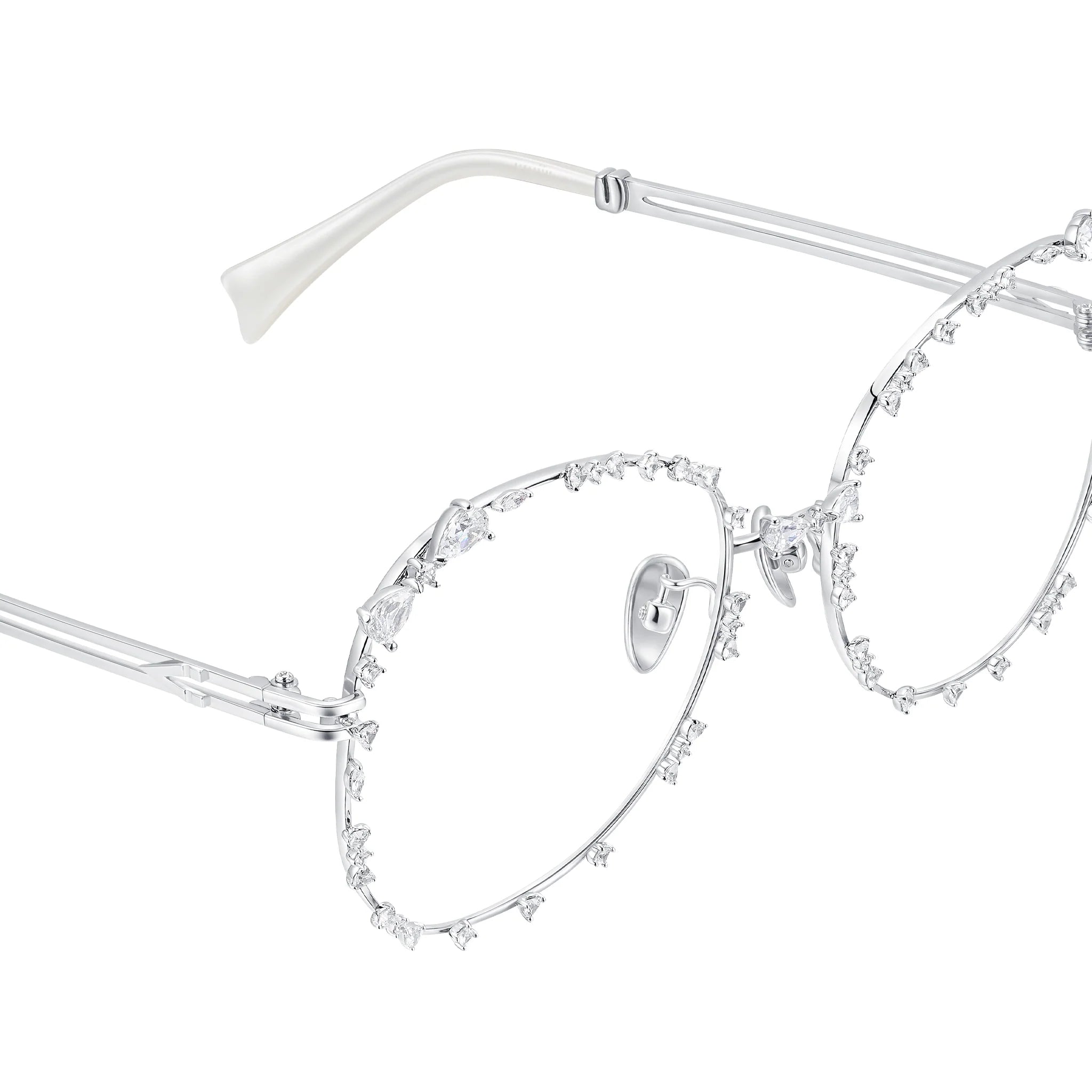 Angled view of YVMIN Bitter Salty Glaze Large Frame Glasses Silver
