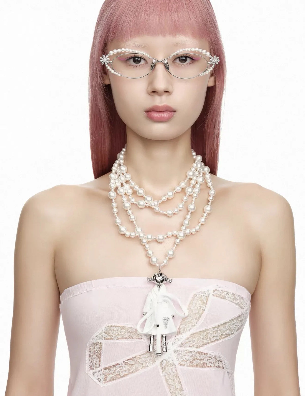 YVMIN Middle Girl Pearl Necklace สีเงิน ดีเทล