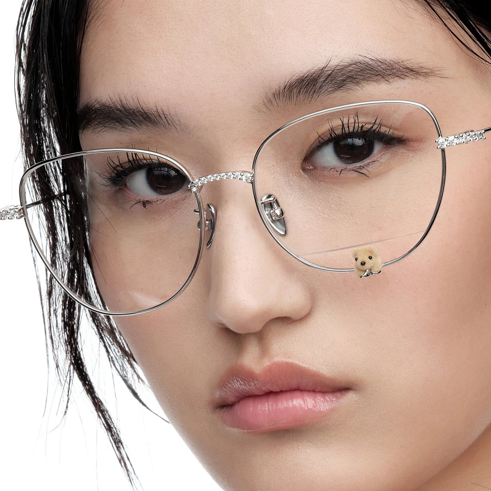 Model wearing YVMIN Paradise Flocked Bear Decoration Glasses at LAY Bangkok
