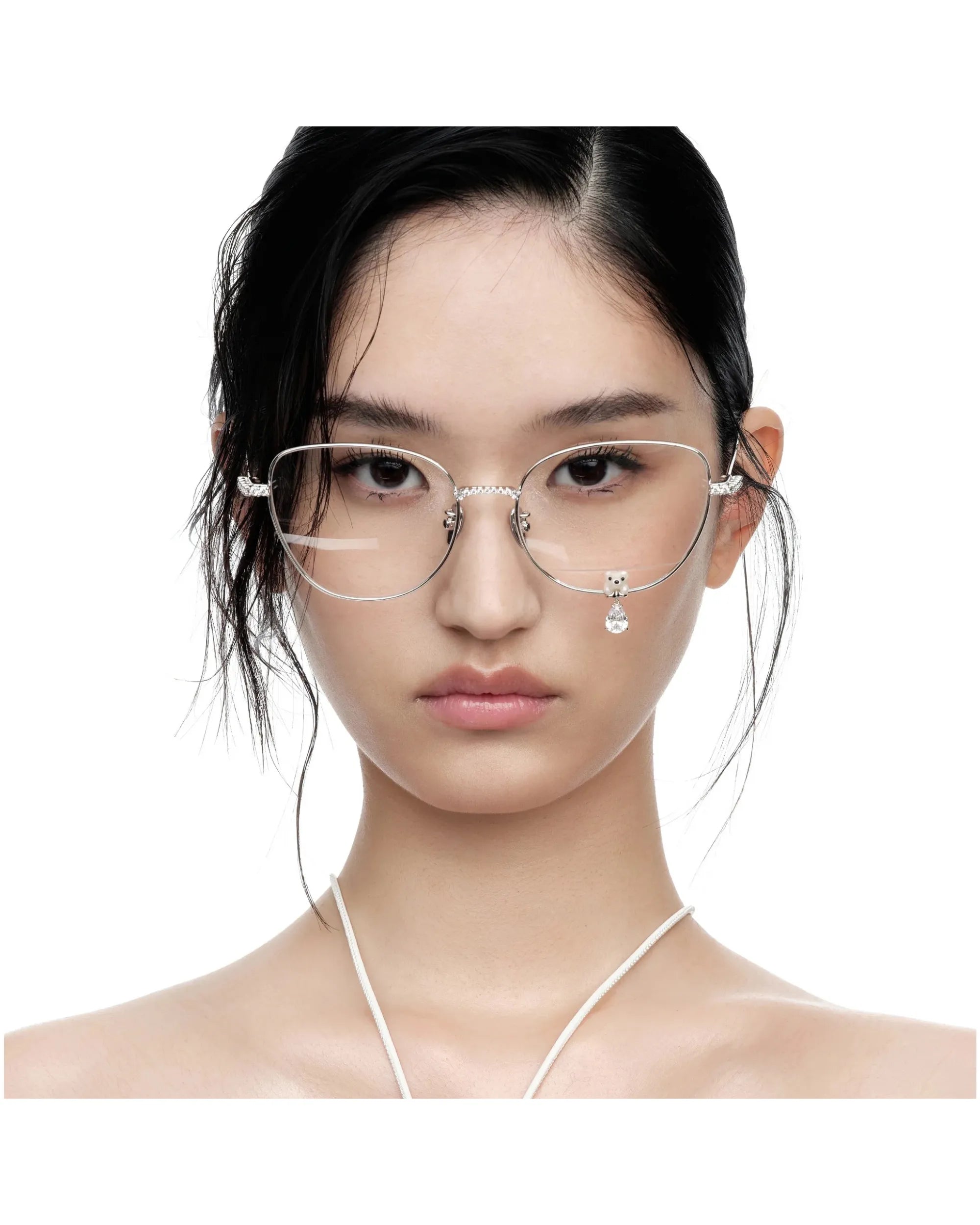 Close-up model wearing YVMIN Paradise Flocked Bear Decorative Gemstone Pendant Glasses at LAY Bangkok