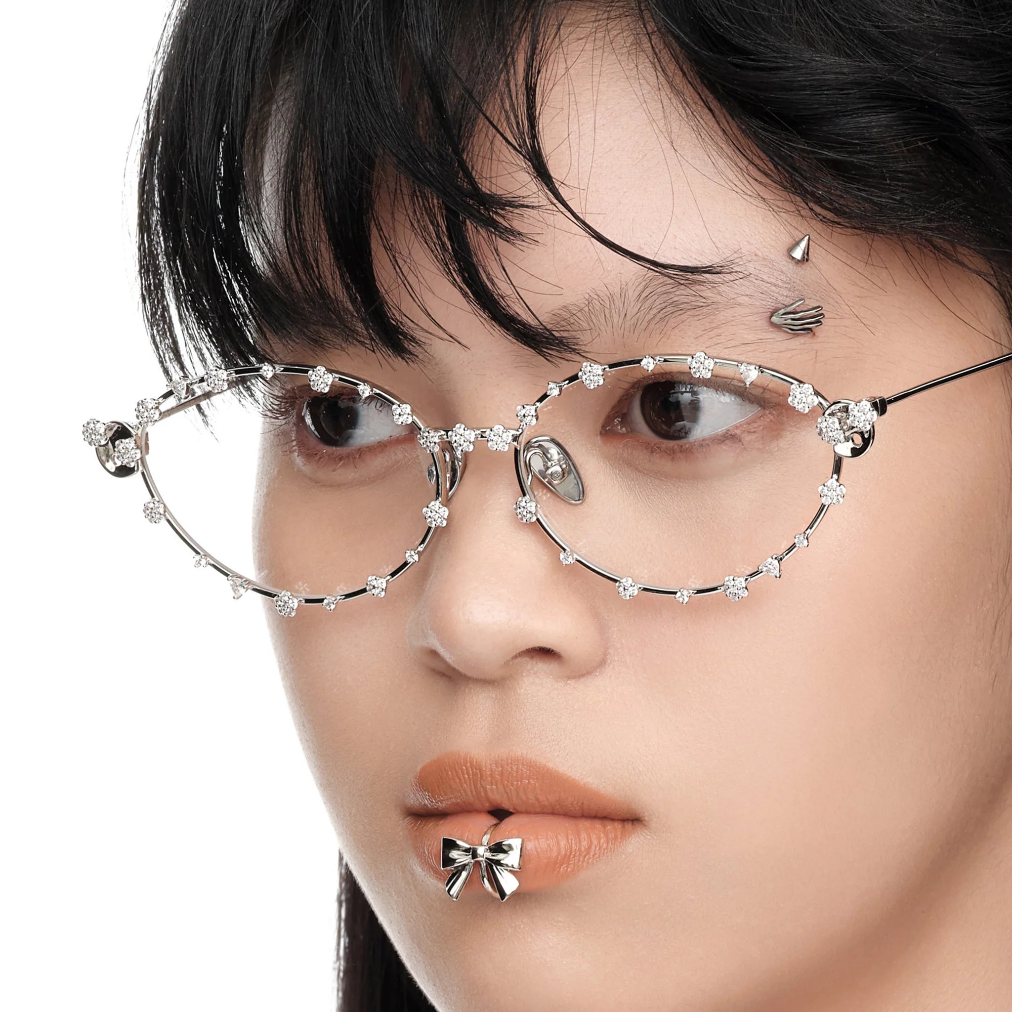 Close-up of model wearing YVMIN Paradise Flower Ribbon Glasses