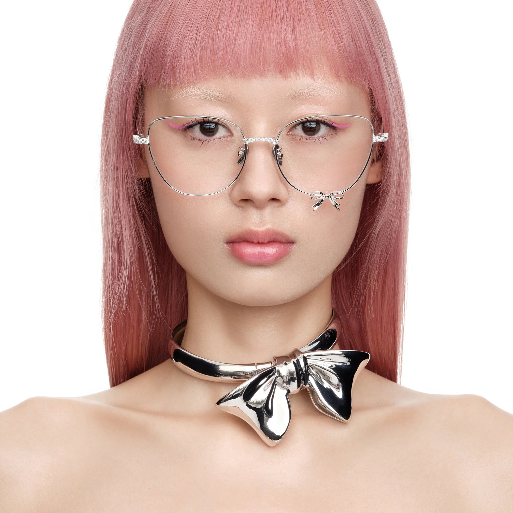 Front view of model wearing YVMIN Paradise Metal Bow Glasses in Silver